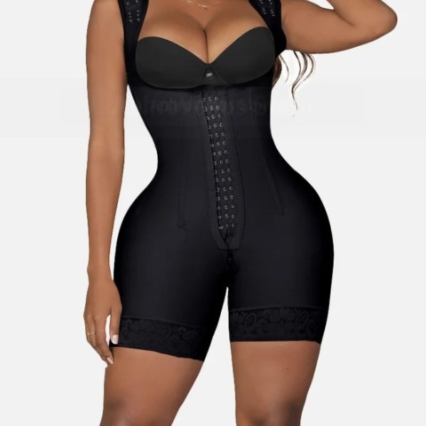 Curva Semi-Custom Moldeadora Colombiana